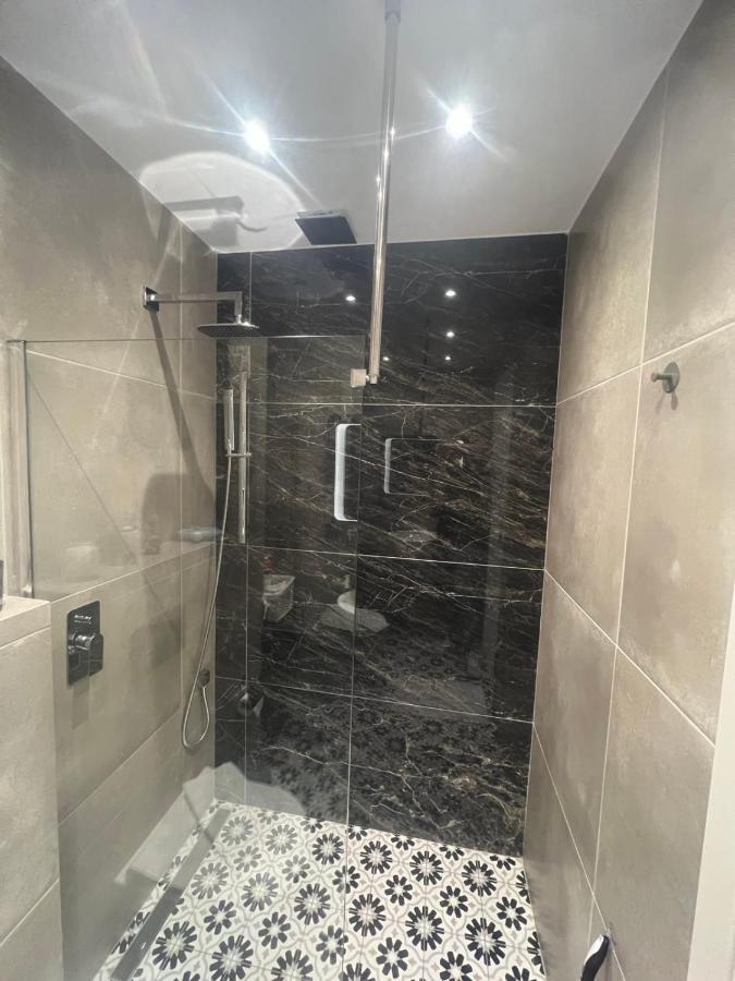 Kallithea  Zoi'S Stylish Apartment מראה חיצוני תמונה